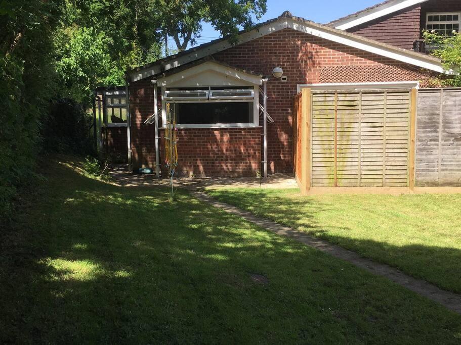 Bright And Spacious Annex Near Lymington With Private Garden Exterior photo